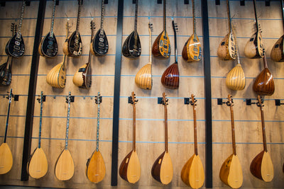 The Saz: An Enchanting Instrument at the Heart of Turkish Folk Music